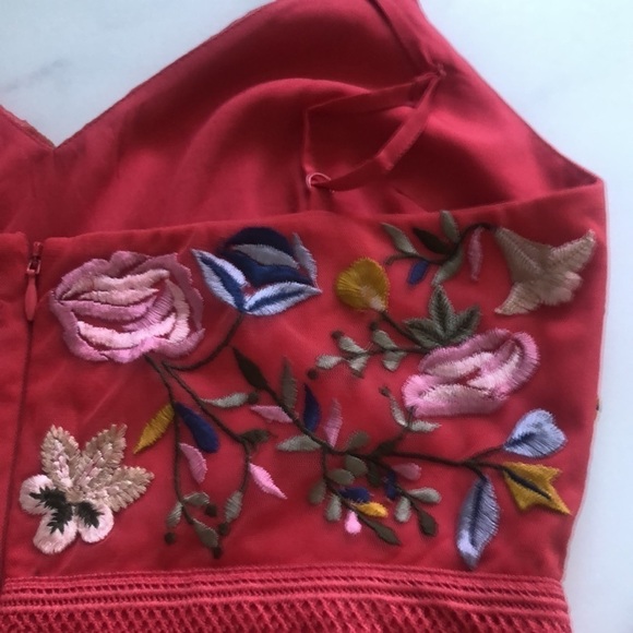 FRENCH CONNECTION Women's Embroidered Tulle Dress Size 4 NWT - Picture 14 of 16